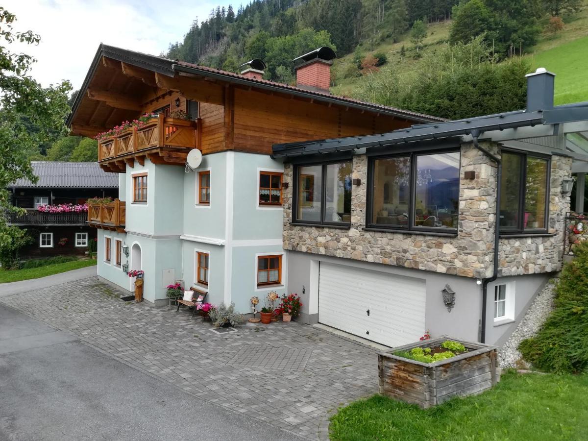 Biobergbauernhof Bergzeit Apartment In Goldegg Esterno foto